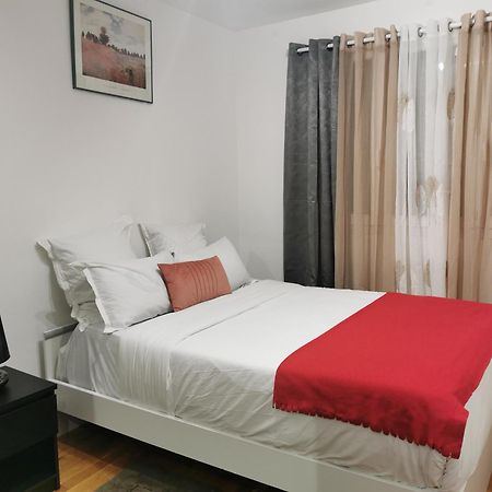 Appartement Meubles A Villeurbanne Lyon Exteriér fotografie