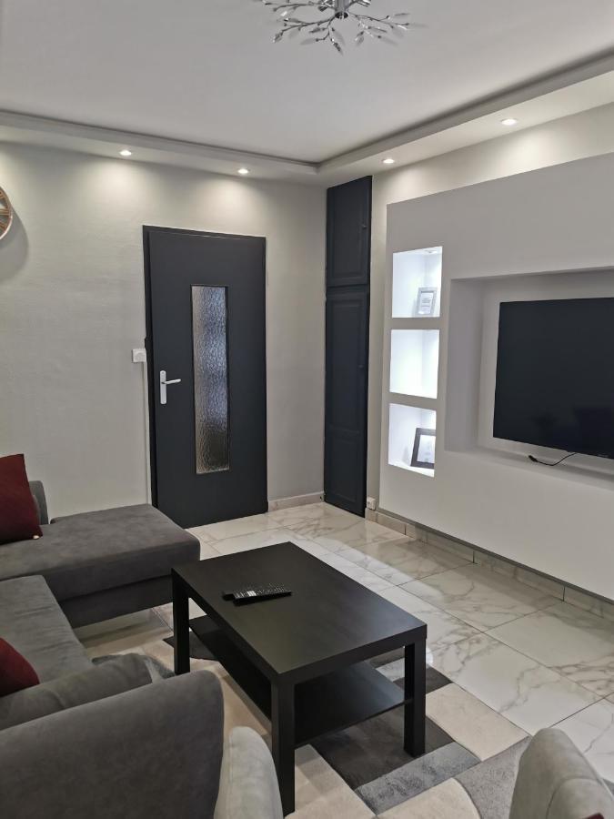 Appartement Meubles A Villeurbanne Lyon Exteriér fotografie