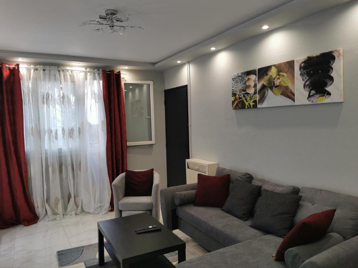 Appartement Meubles A Villeurbanne Lyon Exteriér fotografie