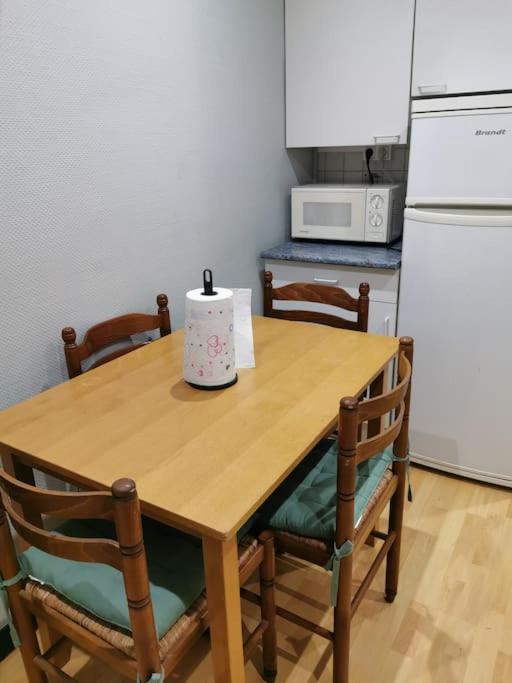 Appartement Meubles A Villeurbanne Lyon Exteriér fotografie